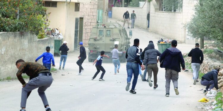 "منظمة التحرير" تحذر من مخطط إسرائيلي لضم أراض في الضفة الغربية 1 “منظمة التحرير” تحذر من مخطط إسرائيلي لضم أراض في الضفة الغربية