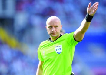 البولندي مارتشينياك حكم نهائي المونديال