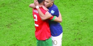 بعد تعليقها 90 دقيقة… صداقة مبابي وحكيمي تتصدر المشهد