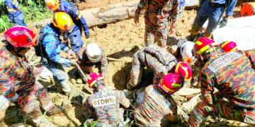 19 قتيلاً و14 مفقوداً في انهيار أرضي بماليزيا