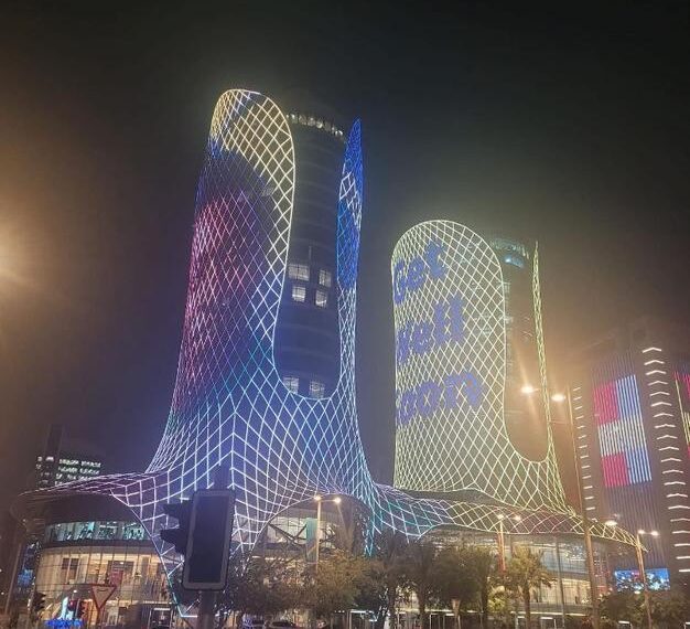 بيليه يطمئن جماهيره ويتوجه بالشكر إلى دولة قطر 1 بيليه يطمئن جماهيره ويتوجه بالشكر إلى دولة قطر