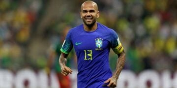 داني ألفيش البرازيلي الأكبر سناً في تاريخ كأس العالم