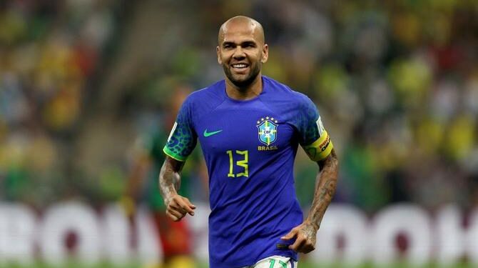 داني ألفيش البرازيلي الأكبر سناً في تاريخ كأس العالم