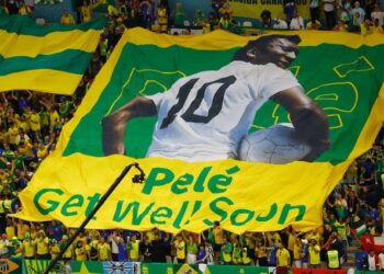 عائلة بيليه تؤكد أن حالته الصحية لا تشكل “خطراً”