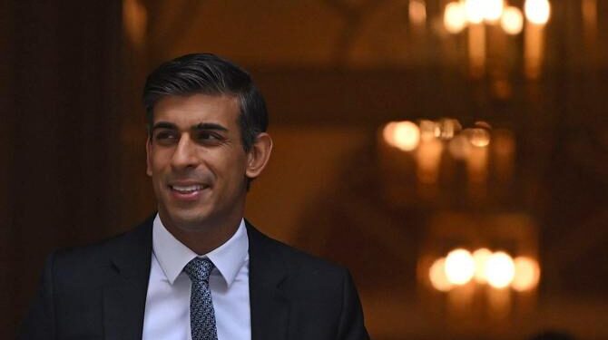 رئيس الوزراء البريطاني على تويتر: نرفع القبعة لقطر