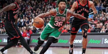 تايتوم يقود سلتيكس إلى الفوز في أرض رابتورز