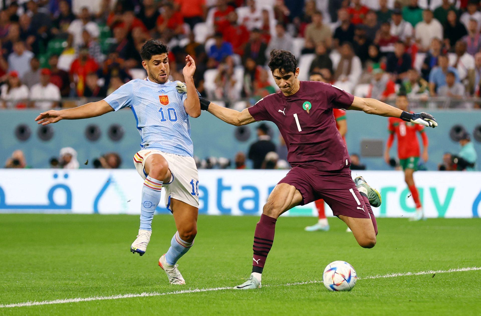 منتخب المغرب يسطر تأهلاً للتاريخ على حساب إسبانيا - ملخص مباراة المغرب وإسبانيا وركلات الترجيح 4 4538779 2022 12 06T151523Z 1192055376 UP1EIC616DK5L RTRMADP 3 SOCCER WORLDCUP MAR ESP REPORT