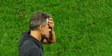 الاتحاد الإسباني لكرة القدم يعلن رسميا الانفصال عن المدرب لويس إنريكي