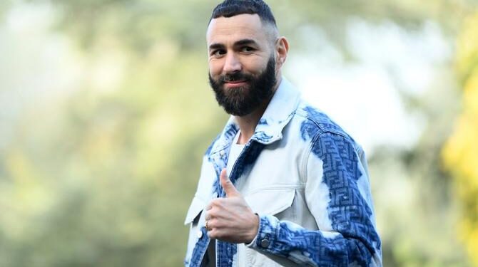 أنشيلوتي لصحيفة: “بنزيمة يعود إلى تدريبات ريال مدريد السبت”