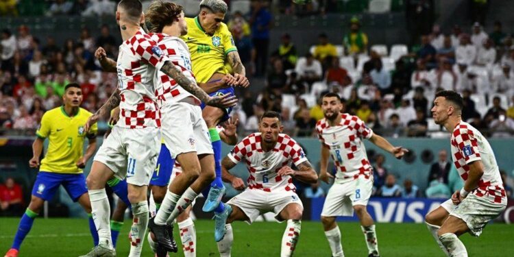 كرواتيا تقصي البرازيل في كبرى مفاجآت كأس العالم FIFA قطر 2022™