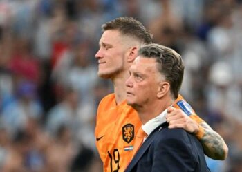 فان خال يؤكد انتهاء مسيرته مع المنتخب الهولندي