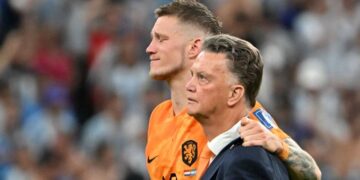 فان خال يؤكد انتهاء مسيرته مع المنتخب الهولندي