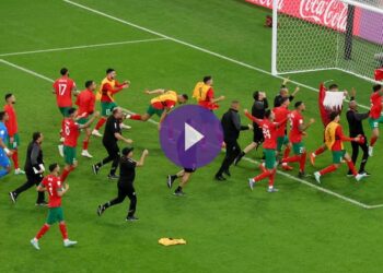 شاهد فرحة لاعبي المنتخب المغربي بالتأهل إلى نصف نهائي كأس العالم FIFA قطر 2022™