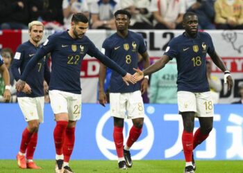 غياب تشواميني وأوباميكانو عن الحصة التدريبية لمنتخب فرنسا