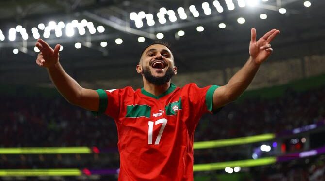 نادي أنجيه الفرنسي يؤكد إمكانية رحيل أوناحي وبوفال