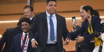 رونالدو: “ميسي مطالب بمضاعفة جهوده للتتويج باللقب”