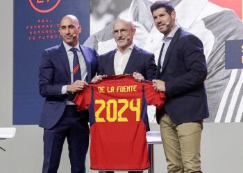 دي لا فوينتي يتعهد بإدخال “مفاهيم جديدة” إلى المنتخب الاسباني