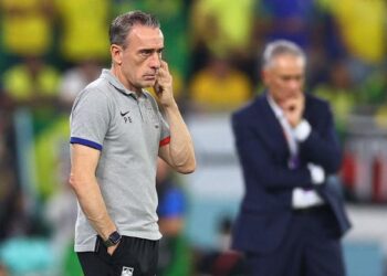 بينتو في وداع مؤثر لكوريا الجنوبية