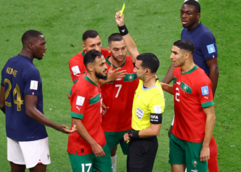 المغرب يتقدم باحتجاج رسمي على “ظلم تحكيمي” في نصف النهائي ضد فرنسا