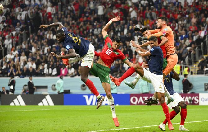 كأس العالم FIFA قطر 2022™: مرض ثلاثة لاعبين فرنسيين قبل يومين من النهائي 1 كأس العالم FIFA قطر 2022™: مرض ثلاثة لاعبين فرنسيين قبل يومين من النهائي