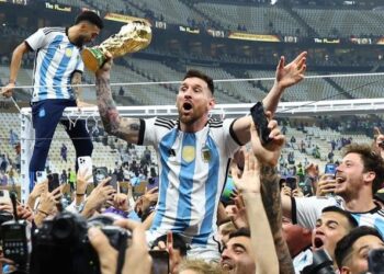 ميسي سيواصل مسيرته الدولية