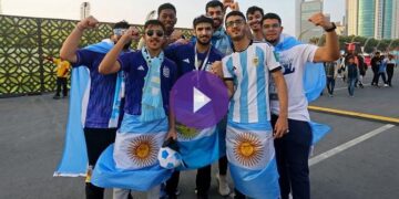 جماهير كأس العالم في قطر خطفت كل الأنظار