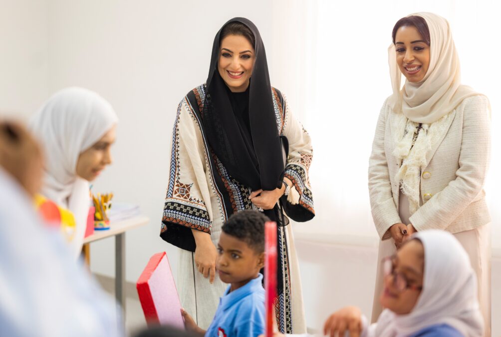 السيدة الجليلة تتفضل بزيارة جمعية الأطفال ذوي الاعاقة بالعذيبة بمحافظة مسقط 4 7D677AD8 62AF 4591 BBBD 1553731D56AF