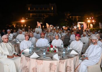 مرافق تلتقي بشركائها في الدقم وتعزز دعمها للمجتمع المحلي