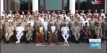 جلالة السلطان ينعم بميداليتي الخدمة الممتازة والثناء السلطاني على عدد من منتسبي قوات السلطان المسلحة