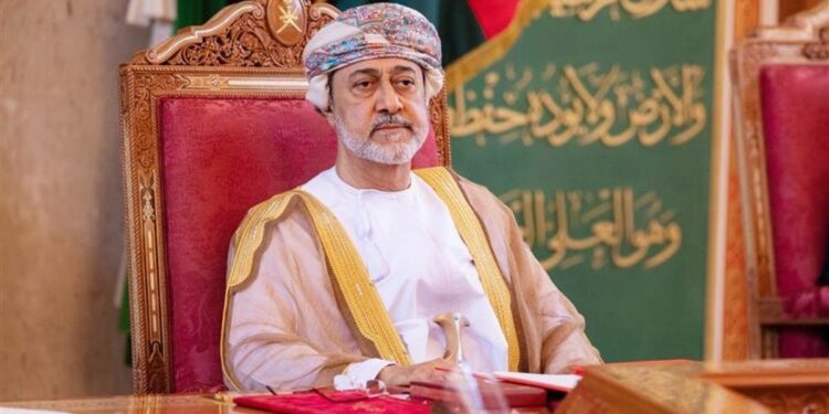 جلالة السلطان المعظم يختتم زيارته إلى الامارات