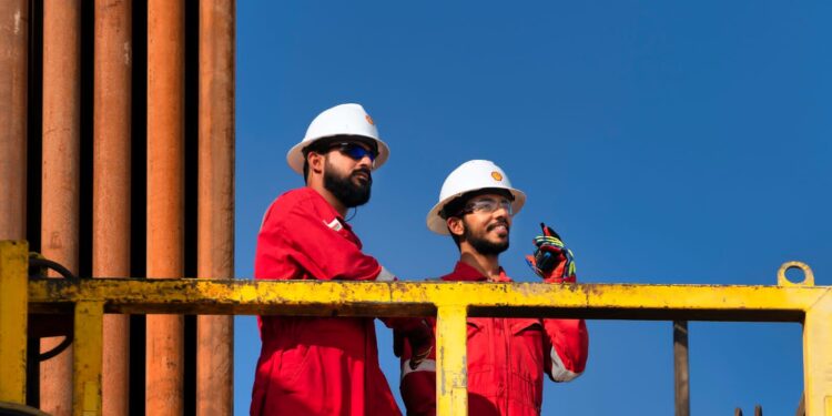 عمان شل تعلن بدء إنتاج الغاز الطبيعي بمنطقة الامتياز 10 1 عمان شل تعلن بدء إنتاج الغاز الطبيعي بمنطقة الامتياز 10