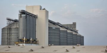 مطاحن صحار تفتتح صوامع تخزين الحبوب بتكلفة 21 مليون ريال عُماني