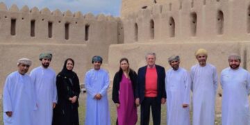 زيارة مجموعة عمان المجد إلى ولاية وادي المعاول بمعية دوق أشبيلية
