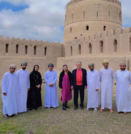 زيارة مجموعة عمان المجد إلى ولاية وادي المعاول بمعية دوق أشبيلية