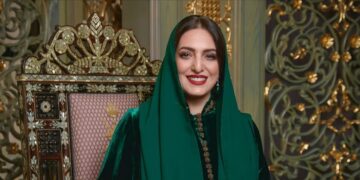 السيدة الجليلة تدعم جمعية الأطفال ذوي الإعاقة بعدد من الحافلات