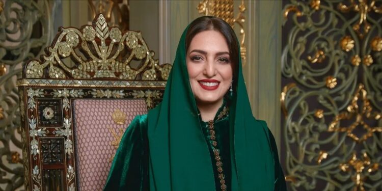 السيدة الجليلة تدعم جمعية الأطفال ذوي الإعاقة بعدد من الحافلات