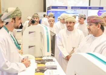 افتتاح معرض التخصصات الجامعية والبرامج التدريبية بشمال الباطنة