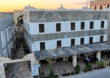 افتتاح أول نزل تراثي سياحي ومتحف خاص بمحافظة ظفار