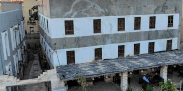 افتتاح أول نزل تراثي سياحي ومتحف خاص بمحافظة ظفار