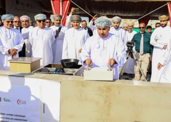 وزارة الصحة تحتفل بوضع حجر الأساس للمختبر المركزي للصحة العامة بالسيب