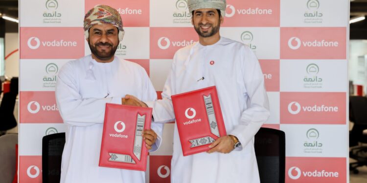 "فودافون" تدعم جهود الأمن الغذائي في السلطنة من خلال شراكة مع بنك الطعام العماني 1 “فودافون” تدعم جهود الأمن الغذائي في السلطنة من خلال شراكة مع بنك الطعام العماني