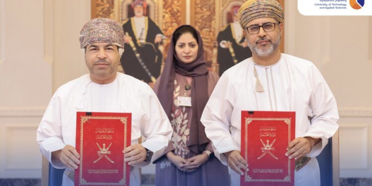‏توقيع برنامج تعاون بين جامعة التقنية والعلوم التطبيقية ووزارة العمل