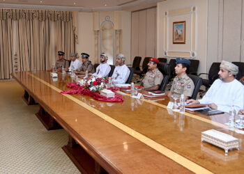 اجتماع اللجنة الرئيسة لإنشاء أندية الرماية الأولمبية الخاصة بسلطنة عُمان