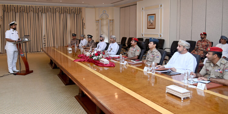 اجتماع اللجنة الرئيسة لإنشاء أندية الرماية الأولمبية الخاصة بسلطنة عُمان