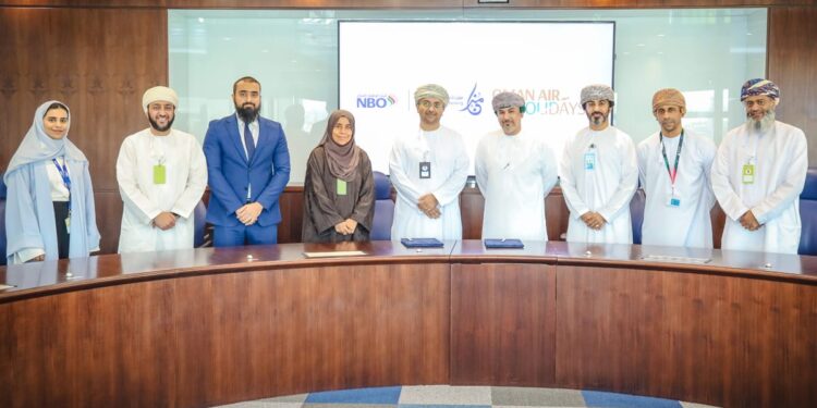 عطلات الطيران العماني تتعاون مع مزن للصيرفة الإسلاميةلتقديم خطط تمويل مرنة للمسافرين لأداء مناسك العمرة