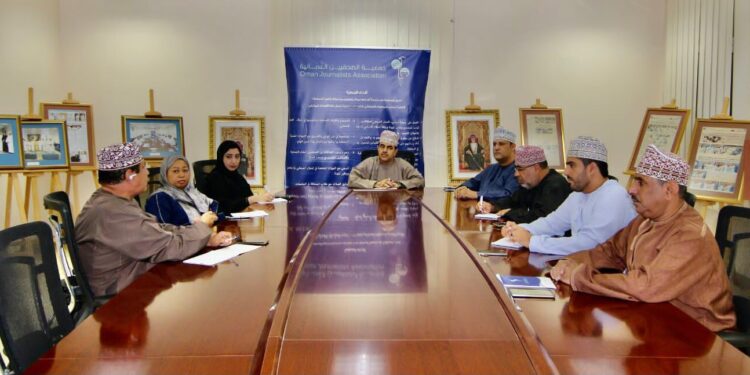 لجنة تدريب وتأهيل الصحفيين العمانية تسعى إلى إقامة دورات تدريبية ذات قيمة مضافة