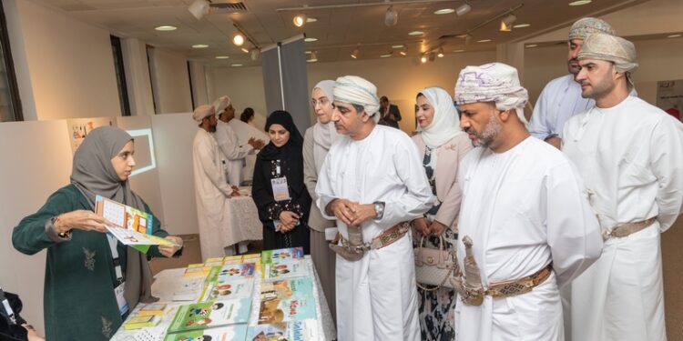 بدء أعمال مؤتمر عُمان الدولي لتعليم اللغة الإنجليزية بجامعة السلطان قابوس