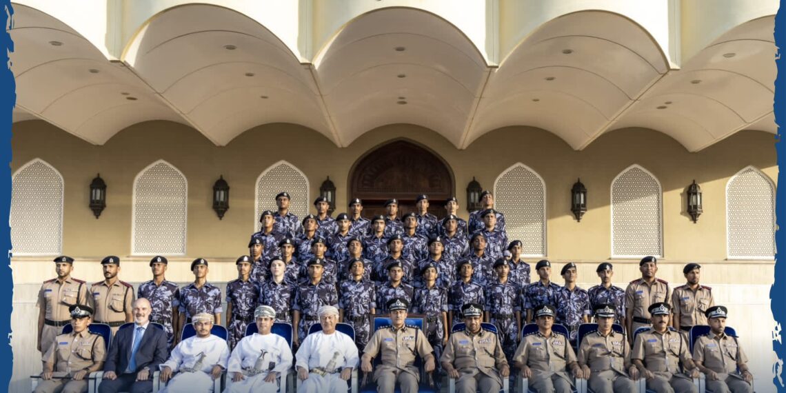 تخريج دورة جديدة من طلبة التربية العسكرية بمدارس الصحوة الخاصة 1 تخريج دورة جديدة من طلبة التربية العسكرية بمدارس الصحوة الخاصة