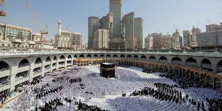 الأحد القادم .. الفرز الآلي ومنح الاستحقاق لموسم الحج لعام 1444هـ