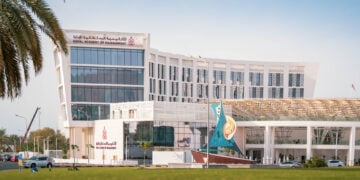 الأكاديمية السُّلطانية للإدارة.. منارةٌ رائدةٌ لتطوير القيادات والكفاءات الوطنية الواعدة